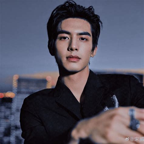 Song Weilong .